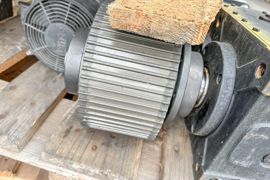 Lenze MCA 19S35 Servomotor 13,2 kW + VOGEL MKSH 8 Getriebe + Lenze A2S130 Lüfter – Bild 3