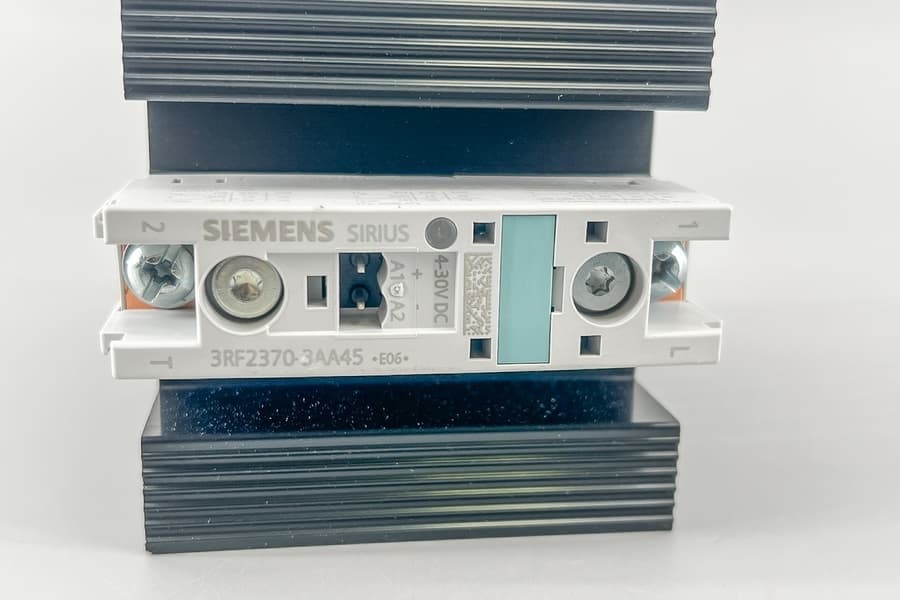 Halbleiterschütz Siemens 3RF2370-3AA45, E06 - Neu ⚡ – Bild 3